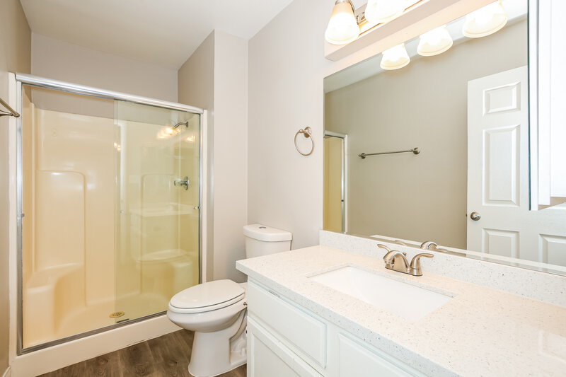 2,155/Mo, 7800 Ducharme Ave Las Vegas, NV 89145 Main Bathroom View 2
