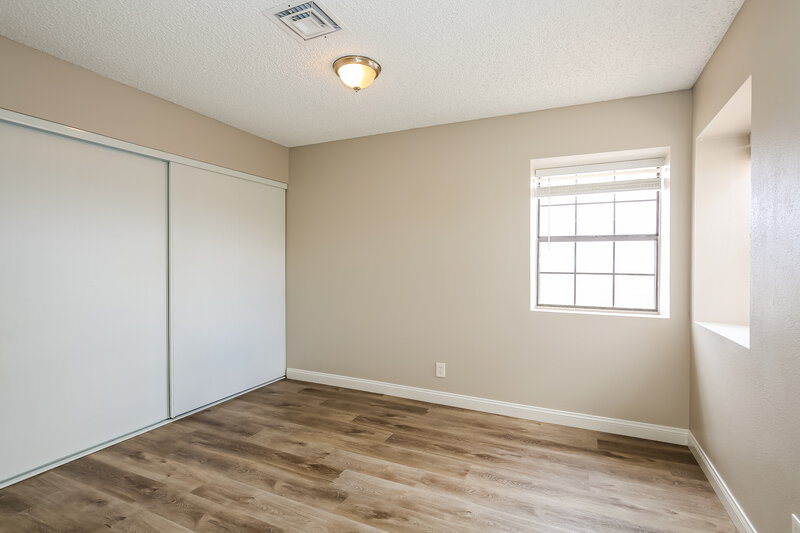 2,155/Mo, 7800 Ducharme Ave Las Vegas, NV 89145 Bedroom View 2