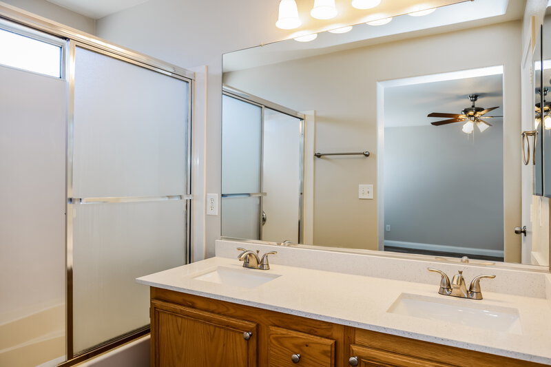 2,010/Mo, 3962 Crystal Trip Ct Las Vegas, NV 89129 Main Bathroom View