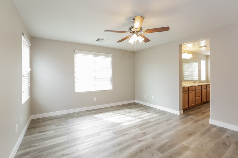 2,140/Mo, 10169 Palazzo Marcelli Ct Las Vegas, NV 89147 Main Bedroom View