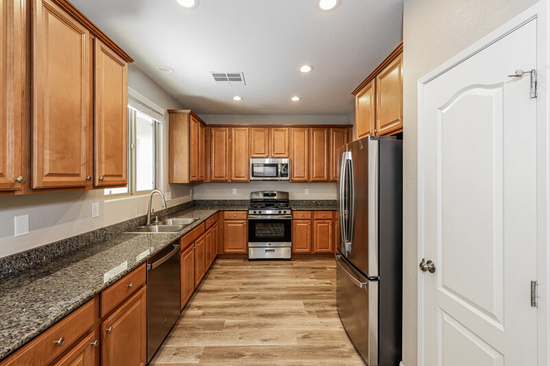 2,255/Mo, 10169 Palazzo Marcelli Ct Las Vegas, NV 89147 Kitchen View
