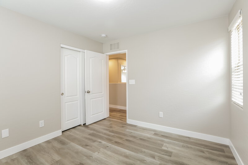 2,140/Mo, 10169 Palazzo Marcelli Ct Las Vegas, NV 89147 Bedroom View 4