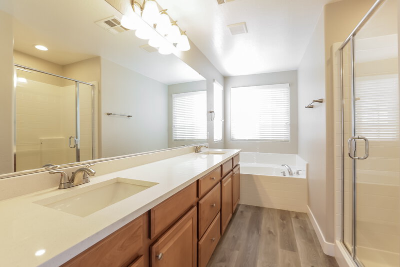 2,140/Mo, 10169 Palazzo Marcelli Ct Las Vegas, NV 89147 Bathroom View