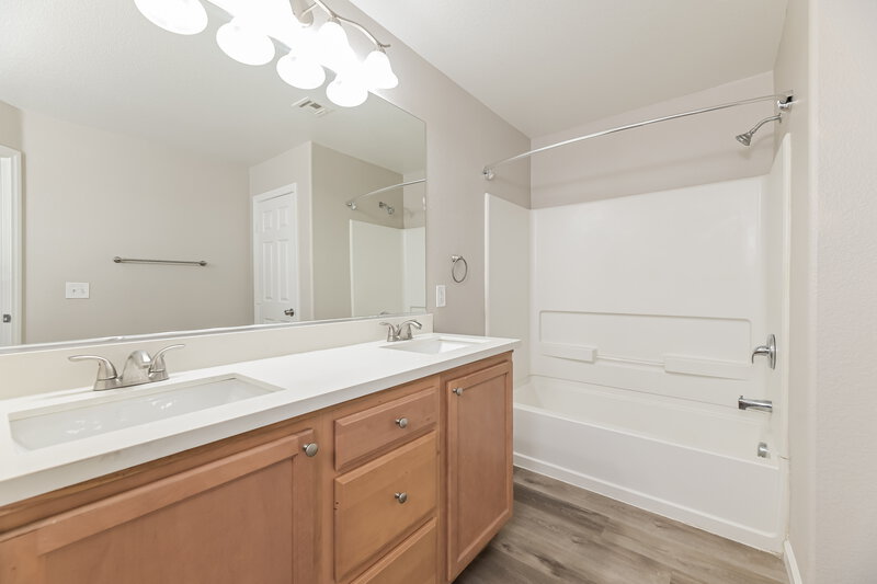 1,945/Mo, 7194 Temecula Valley Ave Las Vegas, NV 89179 Main Bathroom View