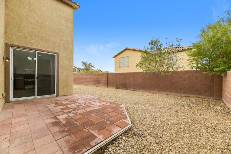 1,945/Mo, 7194 Temecula Valley Ave Las Vegas, NV 89179 Rear View