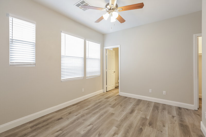 2,195/Mo, 5367 Flowing Spring St Las Vegas, NV 89122 Bedroom View