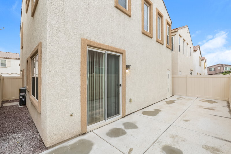 2,195/Mo, 5367 Flowing Spring St Las Vegas, NV 89122 Rear View