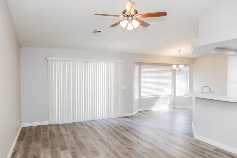 2,290/Mo, 816 Stillwater Ln Henderson, NV 89014 Family Room View