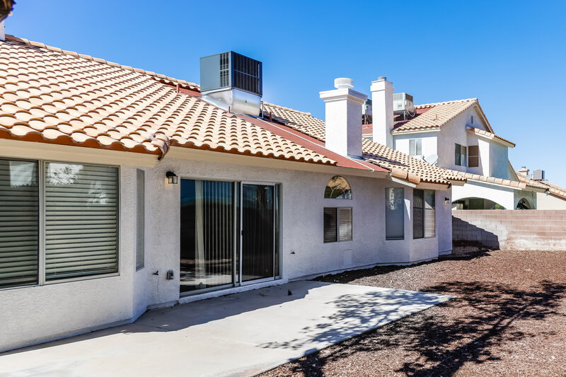 2,290/Mo, 816 Stillwater Ln Henderson, NV 89014 Rear View