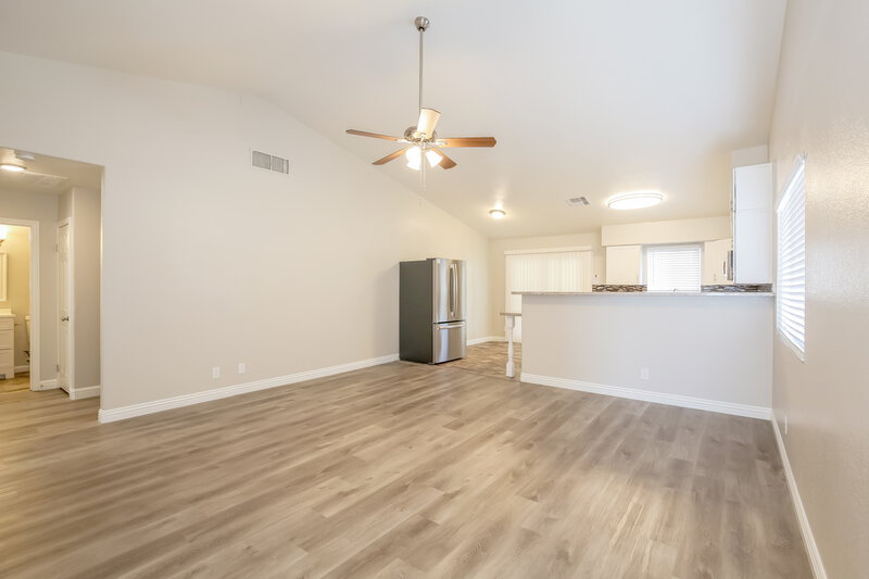 2,075/Mo, 5041 Wildroot Rd Las Vegas, NV 89130 Living Room View