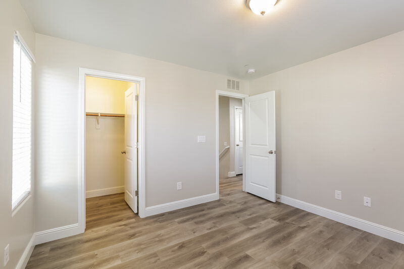 2,075/Mo, 10115 Mayflower Bay Ave Las Vegas, NV 89166 Bedroom View 2
