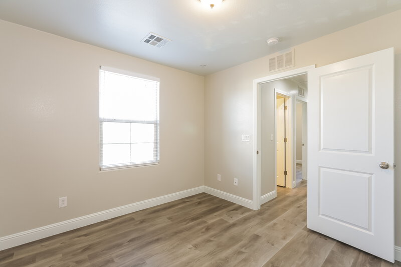 2,075/Mo, 10115 Mayflower Bay Ave Las Vegas, NV 89166 Bedroom View 3