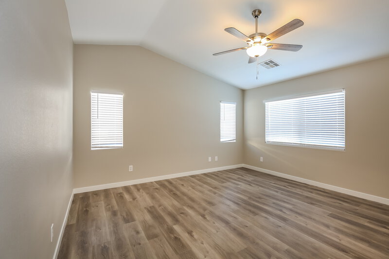 1,990/Mo, 3544 Ashford Grove Street Las Vegas, NV 89122 Main Bedroom View