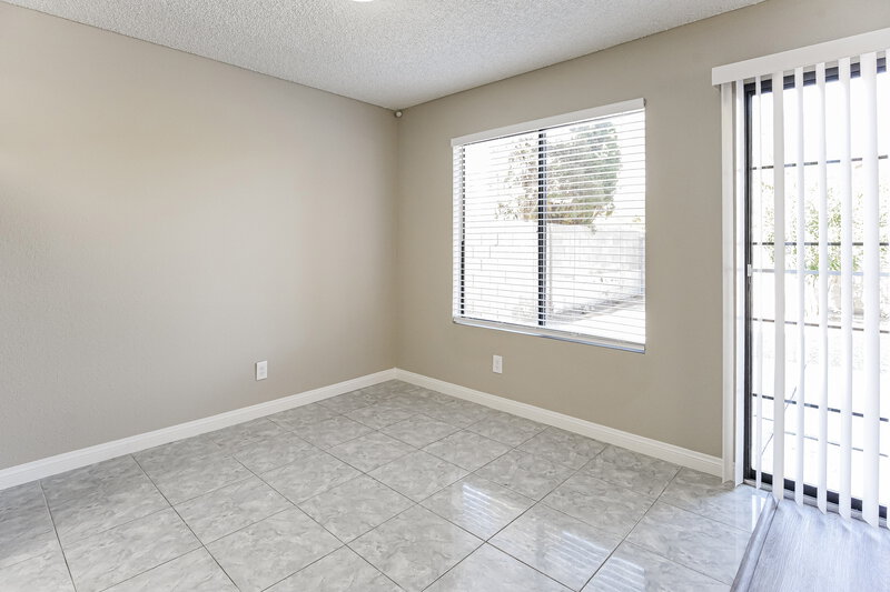 2,015/Mo, 2080 Club Crest Way Henderson, NV 89014 Dining Room View