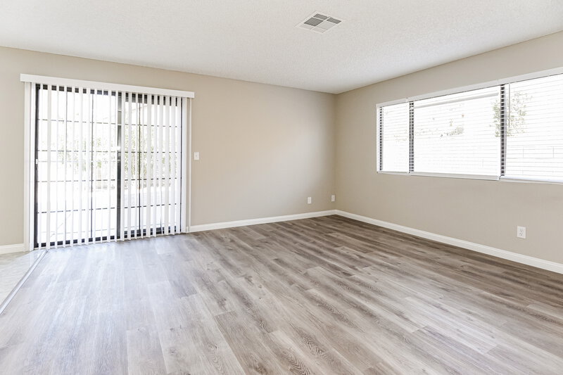 2,015/Mo, 2080 Club Crest Way Henderson, NV 89014 Living Room View 4