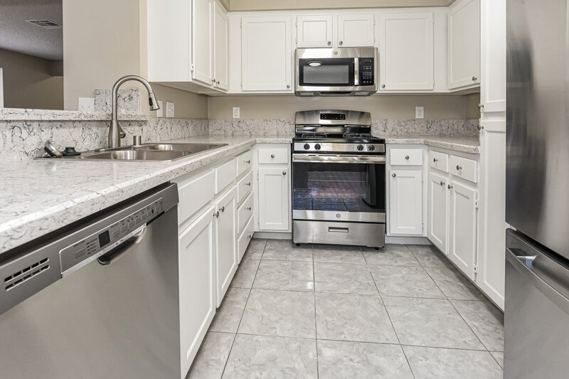 2,015/Mo, 2080 Club Crest Way Henderson, NV 89014 Kitchen View