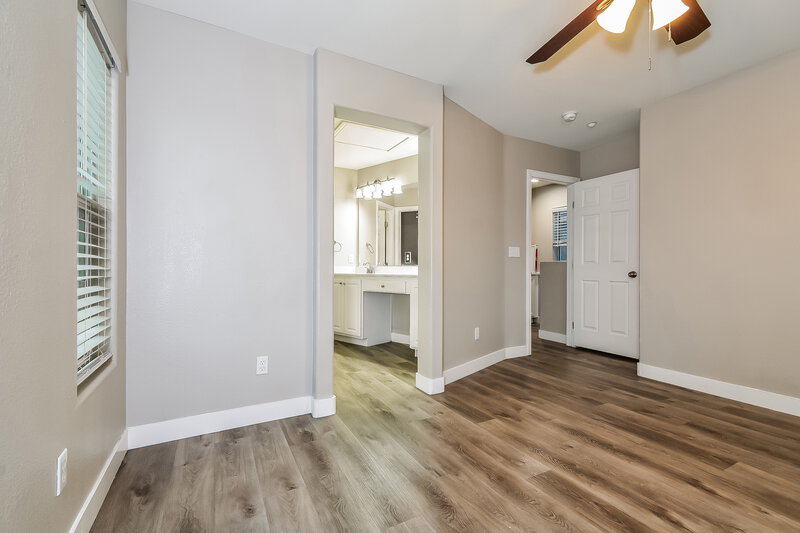 2,050/Mo, 6644 Weeping Pine Las Vegas, NV 89149 Main Bedroom View