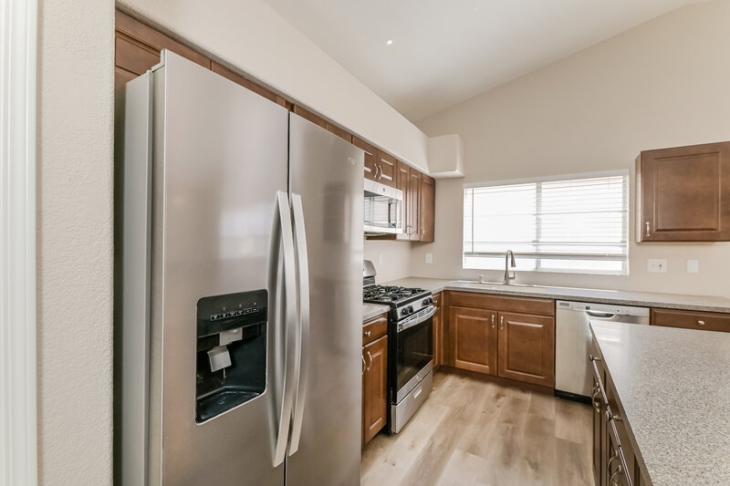 1,985/Mo, 655 Camp Hill Rd Henderson, NV 89015 Kitchen View 2