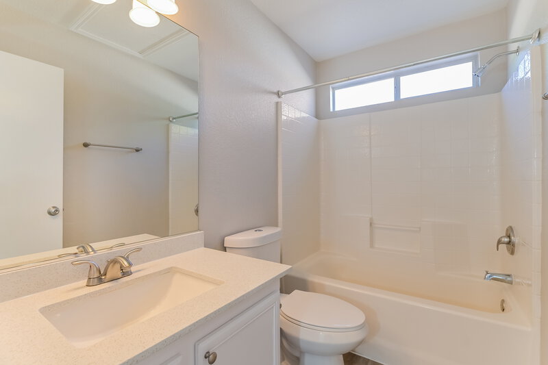 1,985/Mo, 655 Camp Hill Rd Henderson, NV 89015 Bathroom View