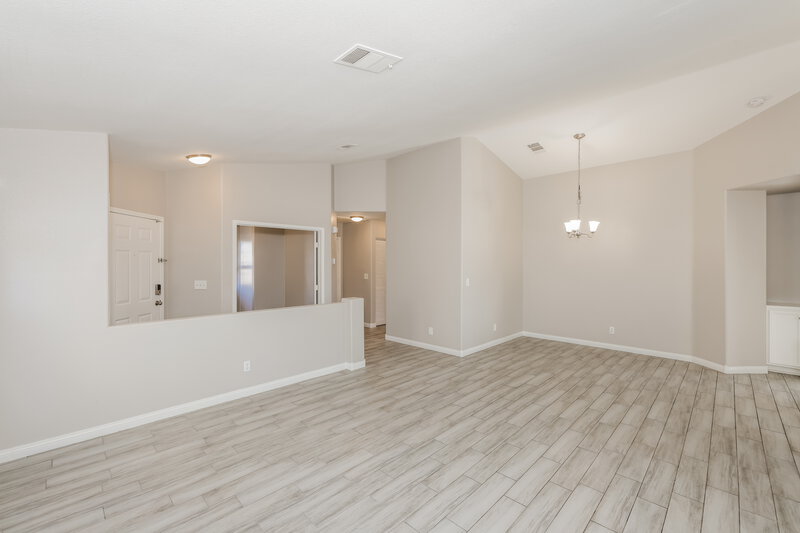 2,085/Mo, 601 Tobble Creek Ct Henderson, NV 89011 Living Room View 2