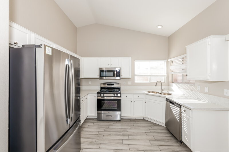 2,085/Mo, 601 Tobble Creek Ct Henderson, NV 89011 Kitchen View