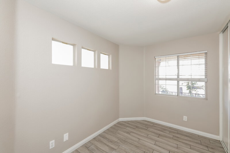 2,085/Mo, 601 Tobble Creek Ct Henderson, NV 89011 Bedroom View