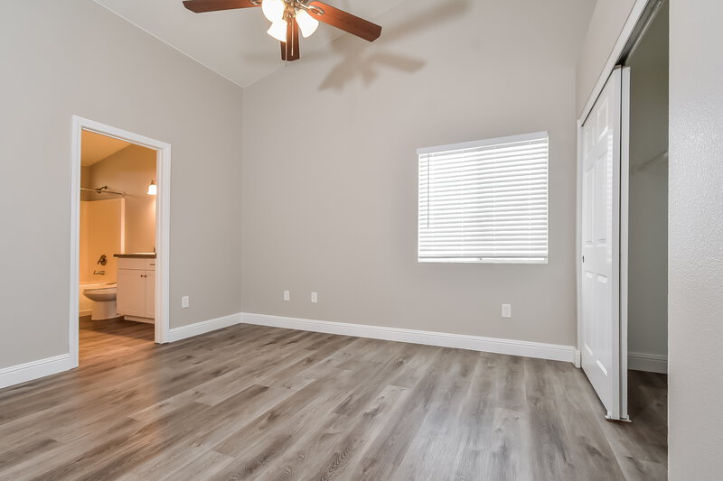 1,890/Mo, 3506 Ocatillo Mesa Way North LAs Vegas, NV 89031 Main Bedroom View 3