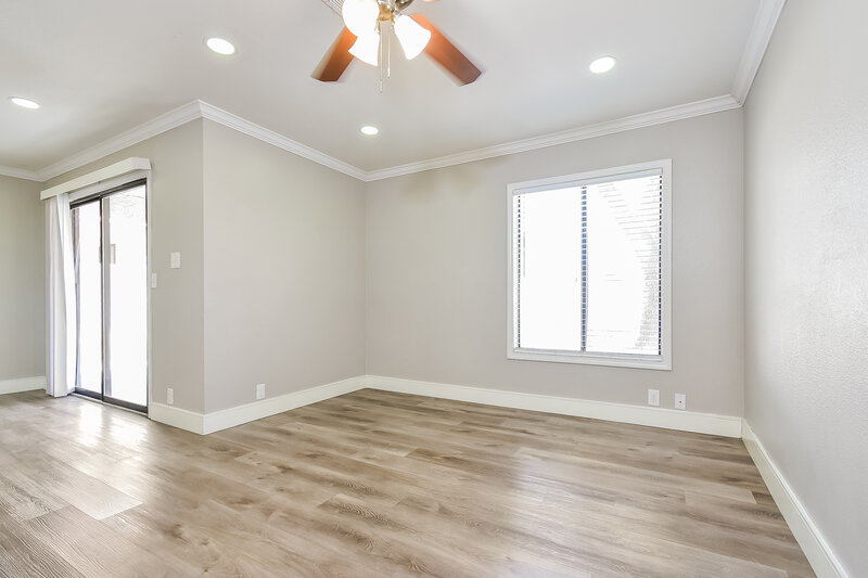 2,145/Mo, 8612 Paddle Wheel Way Las Vegas, NV 89117 Living Room View