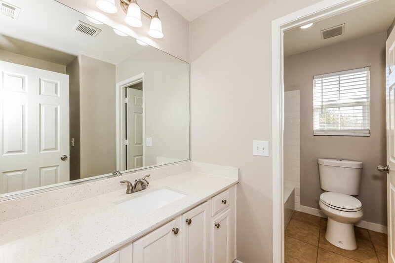 2,325/Mo, 10111 Deep Glen St Las Vegas, NV 89178 Bathroom View