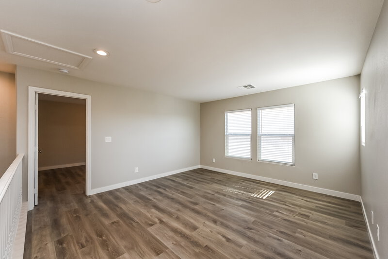1,990/Mo, 7424 Scottish Castle Ave Las Vegas, NV 89113 Loft View