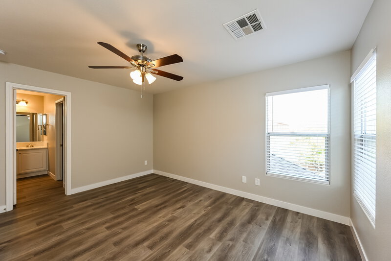 1,990/Mo, 7424 Scottish Castle Ave Las Vegas, NV 89113 Main Bedroom View 2