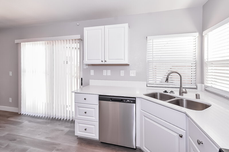 2,255/Mo, 7640 W Delhi Ave Las Vegas, NV 89129 Kitchen View