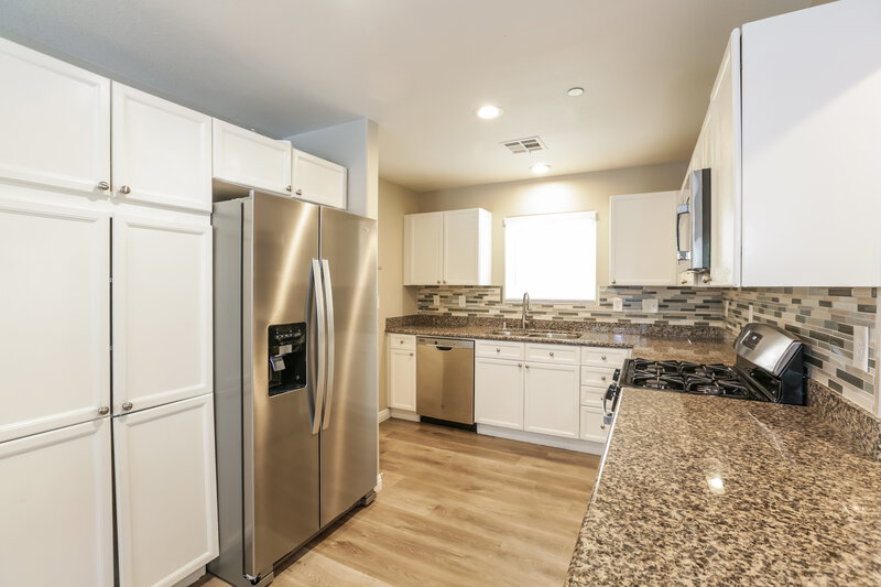1,825/Mo, 7706 Unicorn Tapestry Court Las Vegas, NV 89149 Kitchen View