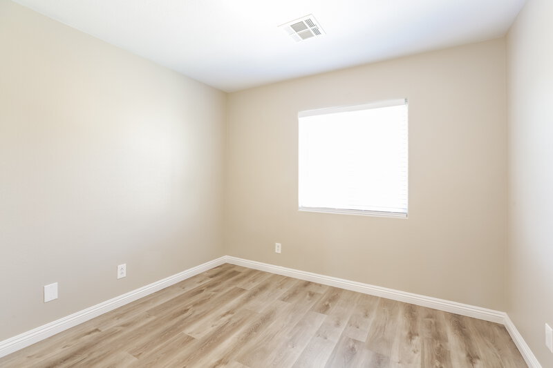 1,825/Mo, 7706 Unicorn Tapestry Court Las Vegas, NV 89149 Bedroom View 2
