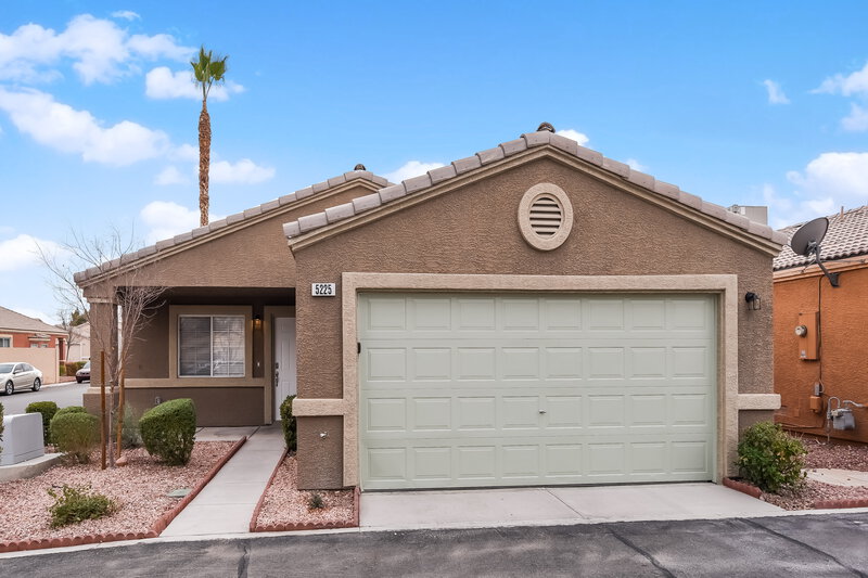 1,855/Mo, 5225 Panguitch Dr Las Vegas, NV 89122 External View