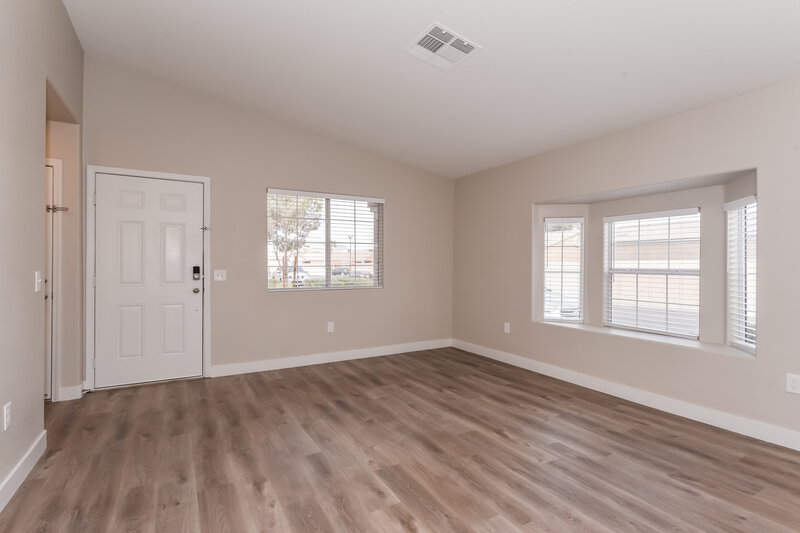 1,855/Mo, 5225 Panguitch Dr Las Vegas, NV 89122 Living Room View