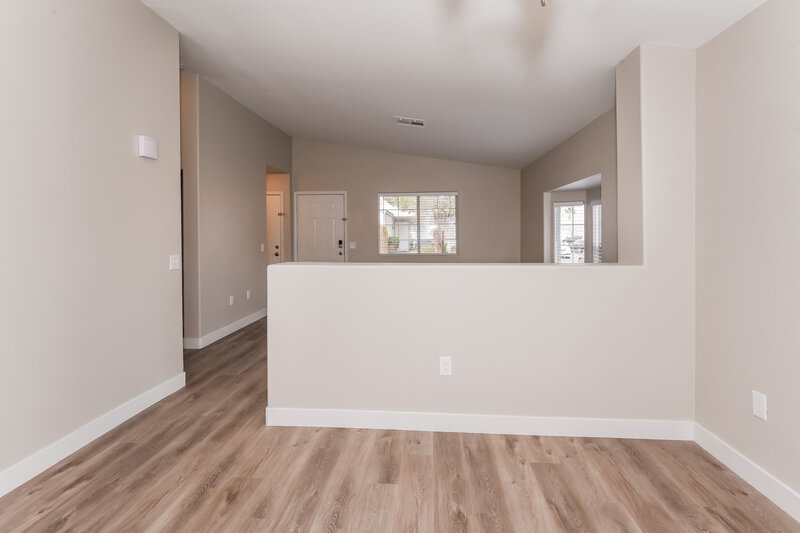 1,855/Mo, 5225 Panguitch Dr Las Vegas, NV 89122 Kitchen View