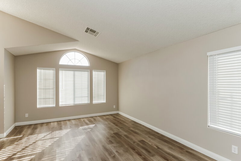 1,980/Mo, 1520 Santa Rosalia Dr North Las Vegas, NV 89031 Living Room View 2