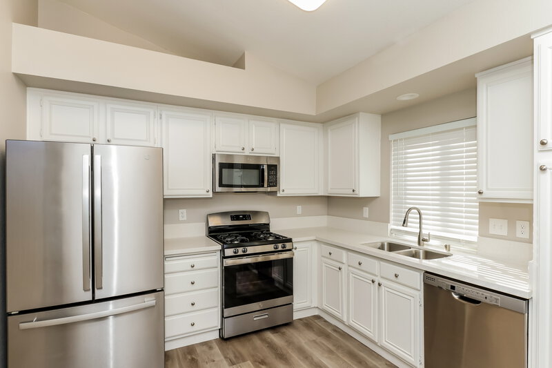 1,980/Mo, 1520 Santa Rosalia Dr North Las Vegas, NV 89031 Kitchen View