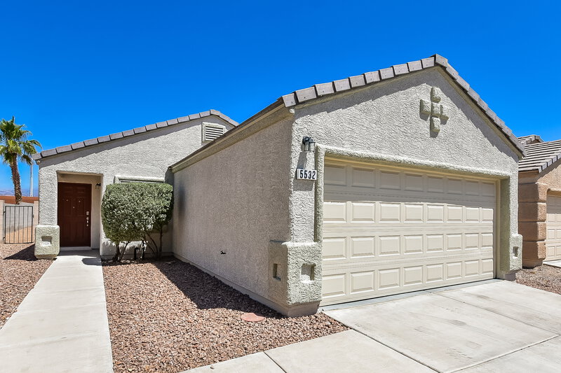 2,015/Mo, 5532 Eagle Claw AVE Las Vegas, NV 89130 Front View