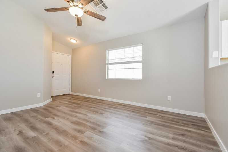 2,015/Mo, 5532 Eagle Claw AVE Las Vegas, NV 89130 Living Room View 2