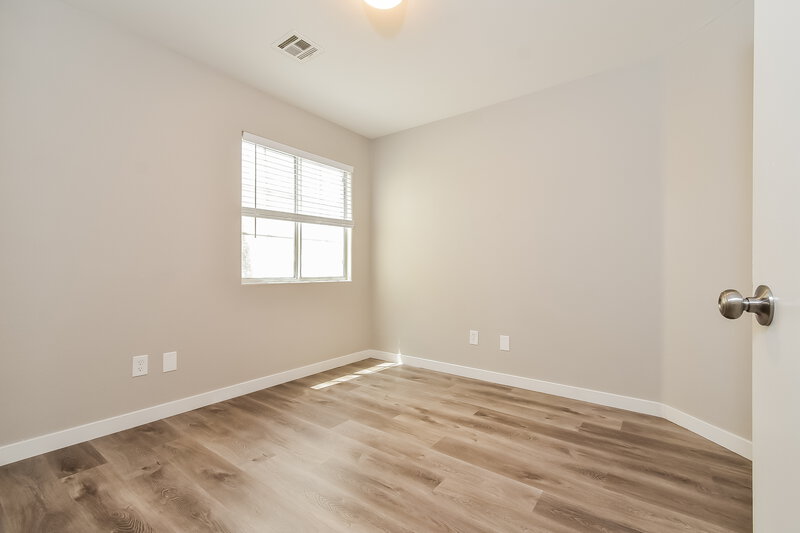 2,015/Mo, 5532 Eagle Claw AVE Las Vegas, NV 89130 Bedroom View 2