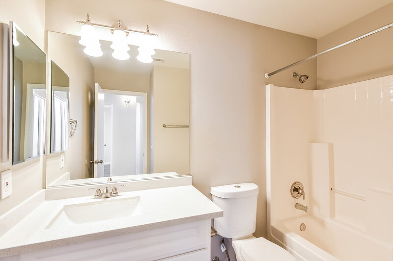 2,015/Mo, 5532 Eagle Claw AVE Las Vegas, NV 89130 Bathroom View