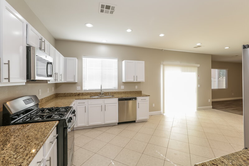 2,690/Mo, 8735 Le Agavi Ct Las Vegas, NV 89148 Kitchen View 2
