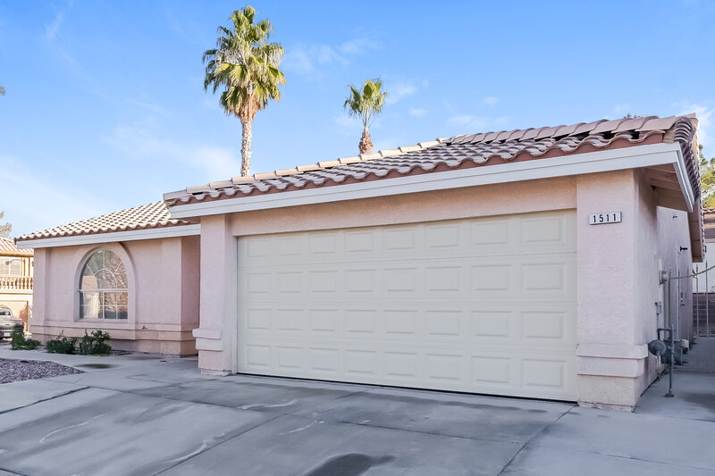 1,950/Mo, 1511 Plain Sight Ave Henderson, NV 89014 Front View