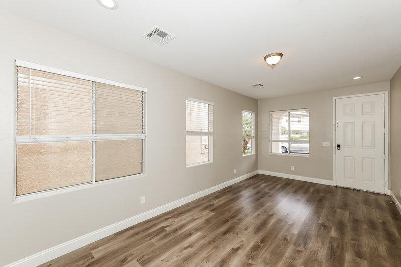 2,335/Mo, 869 Shining Rose Place Henderson, NV 89052 Living Room View 2
