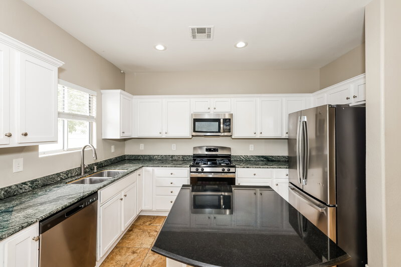 2,335/Mo, 869 Shining Rose Place Henderson, NV 89052 Kitchen View