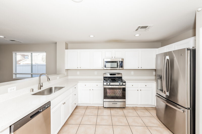 2,190/Mo, 76 Mandala Peak Ave Las Vegas, NV 89183 Kitchen View