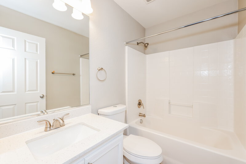 2,190/Mo, 76 Mandala Peak Ave Las Vegas, NV 89183 Bathroom View