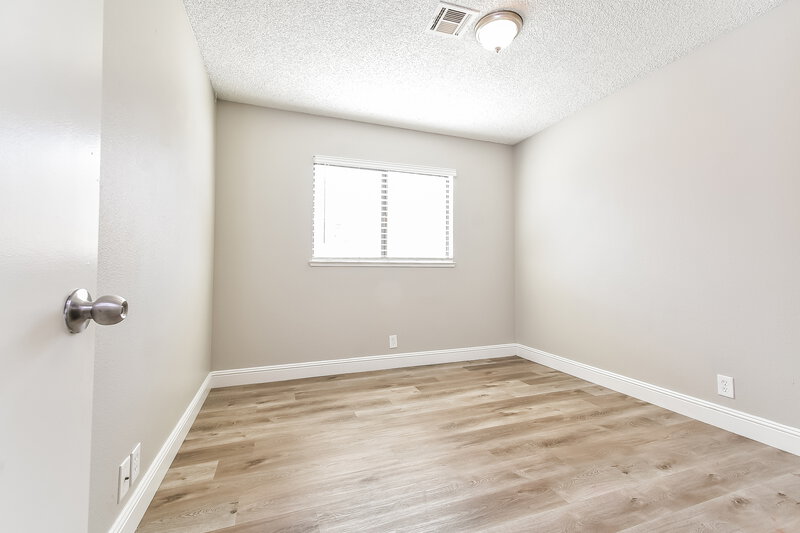 0/Mo, 3944 Grapefruit Cir Las Vegas, NV 89103 Bedroom View